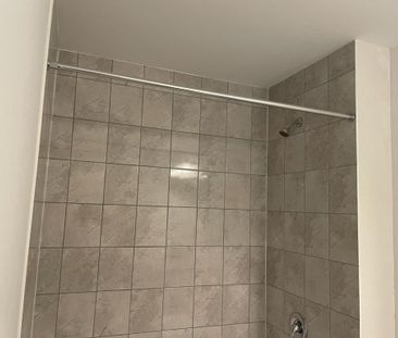 For Lease - 77 Keppel Circle, Brampton, Ontario - Photo 6