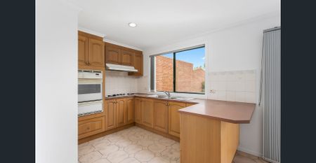 Spacious Family Home in a Wonderful Location - Photo 5