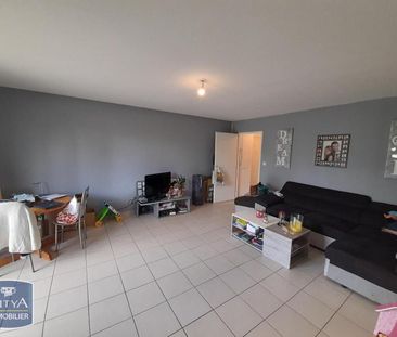 Location Appartement 3 pièces 63m² PARAY LE MONIAL 71600 - Photo 2