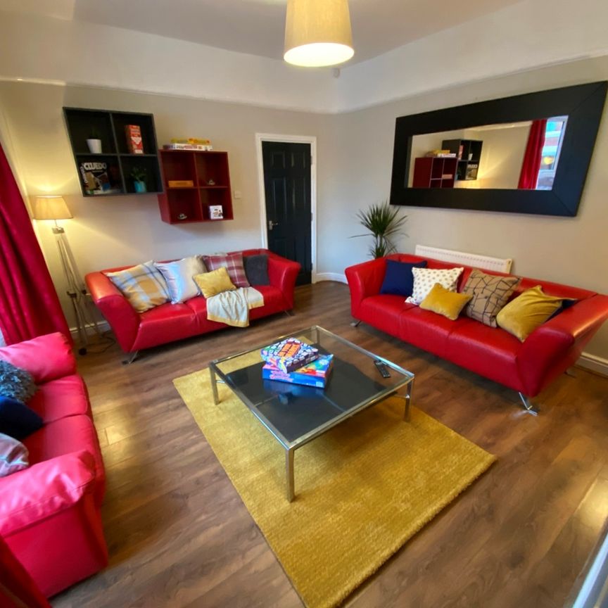 7 Bed End Terrace, Harringay Avenue, L18 - Photo 1