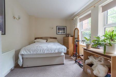 2 bedroom apartment to rent - Photo 3