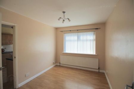 15 Knockview Drive, Tandragee, Craigavon, BT62 2BH - Photo 4
