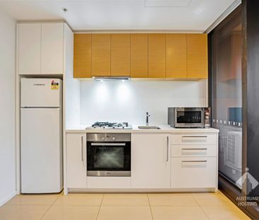 1809/9 Power Street, Southbank, Vic 3006 - Photo 4