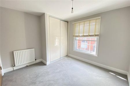 2 bedroom detached house to rent - Photo 3