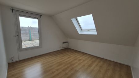 Location Appartement 4 pièces 100m² LILLE 59000 - Photo 5