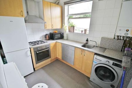 Churchfields, South Woodford, E18 - Photo 4