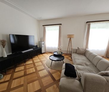 Charmante, grosszügige 4-Zimmer-Altbauwohnung mit Balkon - Photo 2