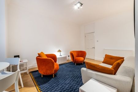 3 bedroom flat to rent - Photo 2