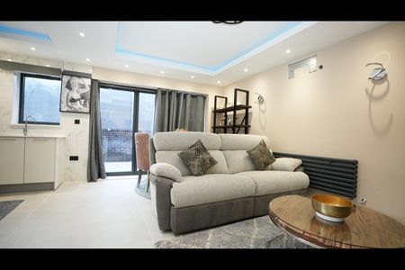 2 Bed Semi-Detached House, Zyad Close, NW10 - Photo 4