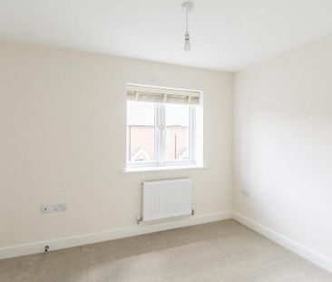 2 bedroom semi-detached house to rent - Photo 4