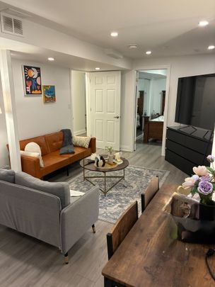 For Lease - 922 Mays Crescent Unit# Bsmt, Mississauga, Ontario - Photo 1