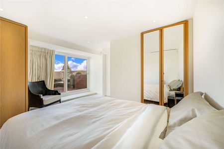 Rutland Gate, London, SW7 1PL - Photo 2