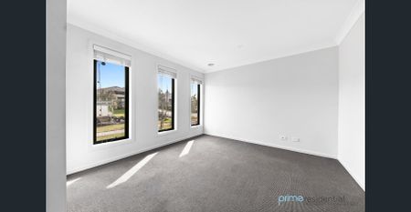 Spacious 4-bedroom family home with two living areas and alfresco - Photo 3