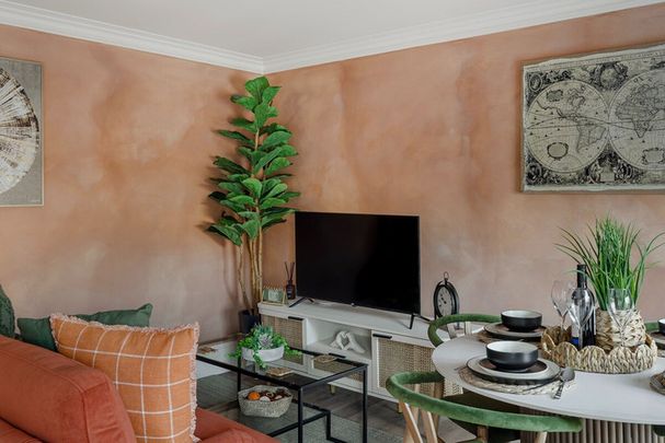 New Wharf Road - Photo 1