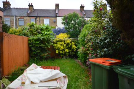 Wigston Road, London - Photo 3