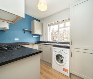 1 bedroom flat to rent - Photo 6