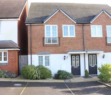 3 bedroom semi-detached house to rent - Photo 1