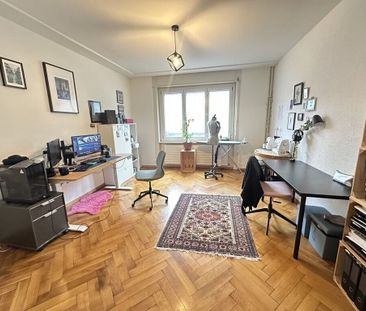 Spacieux logement de 3.5 pièces au centre-ville ! - Foto 1