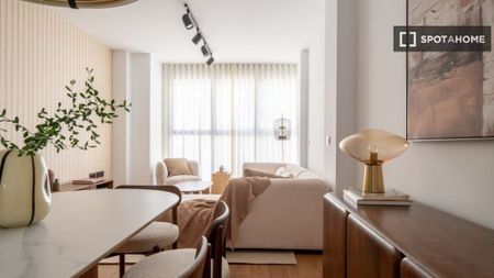 2 room luxury Apartment for rent in Seville, Andalusia - Photo 5