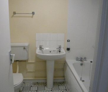 Studio to rent - Photo 6