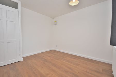 2 bedroom flat to rent, - Photo 5