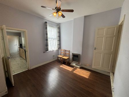 Silverton Road ,Foleshill - Photo 2