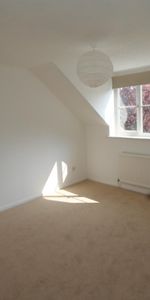 1 bedroom Terraced House to let - Photo 3