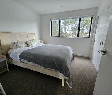 2-bed townhouse in sought-after location! - Photo 5