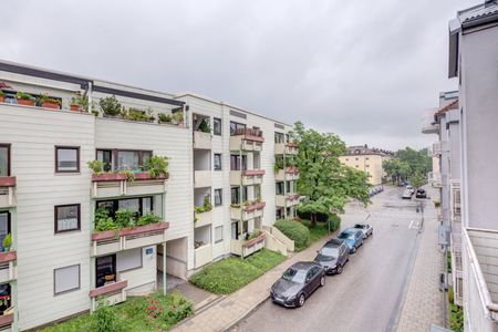 Inviting and modern, near U1 Wettersteinplatz - Photo 3