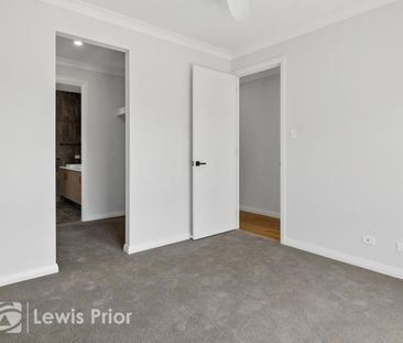 As New Family Home In Sought After Suburb - Photo 3