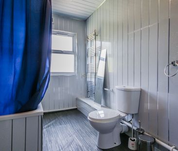 293 Dawlish Road - Photo 6