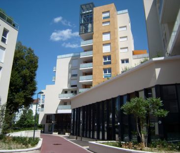 Location Appartement 3 pièces 81m² ANNECY 74000 - Photo 5