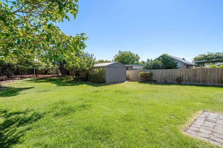 NEAT, GREAT LOCATION, POWERED GARAGE AND FULLY FENCED! - Photo 5