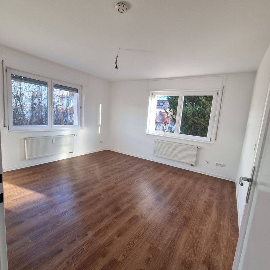 Stilvolle 4-Zimmer-Wohnung in Toplage! - Photo 1