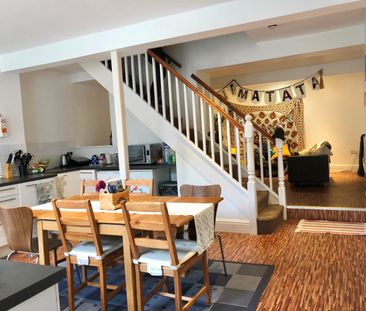 6 Bed Terraced House, Student House - North Rd, BS6 - Photo 3