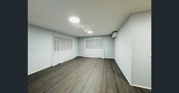 BEAUTIFULLY RENOVATED HOME, VERY SPACIOUS BOTH INSIDE AND OUTSIDE! - Photo 1