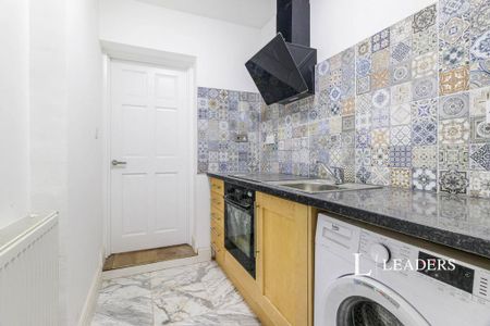 Studio to rent - Photo 5