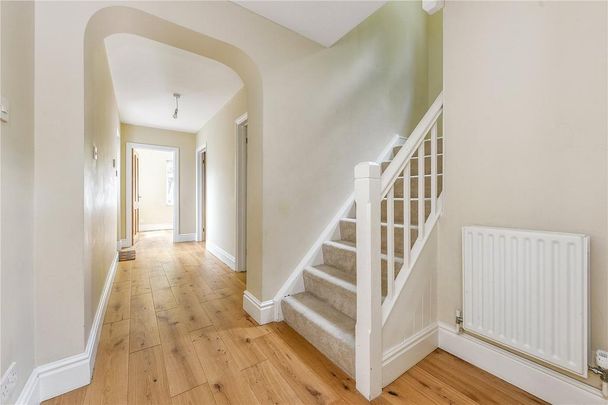 4 bedroom detached house to rent - Photo 1