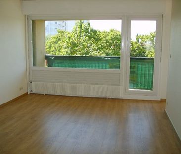 Location Appartement 3 pièces 67m² - Photo 5