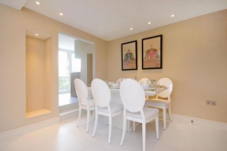 3 bedroom apartment to rent - Photo 2