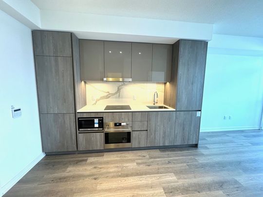 For Lease - 8 Interchange Way Unit# 1205, Vaughan, Ontario - Photo 1