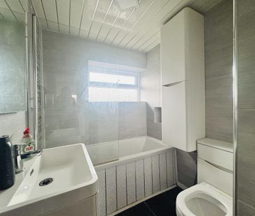 3 bedroom semi-detached house to rent - Photo 1