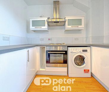 Central Court, Newport Road, Roath, Cardiff - Photo 6