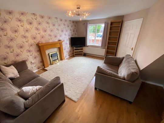 3 bedroom semi-detached house to rent - Photo 1
