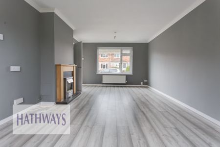 3 bed terraced house to rent in Caernarvon Crescent, Cwmbran, NP44 - Photo 4