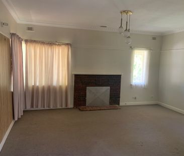 19 Shafton Street, Huntingdale VIC 3166 - House For Rent | Domain - Photo 2