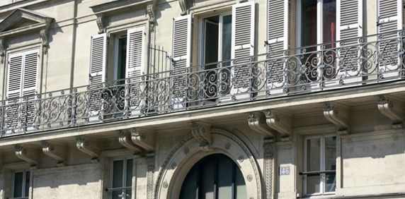 location Appartement T5 DE 116.4m² À PARIS - Photo 2