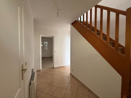 Location Maison 4 pièces 95m² - Photo 4