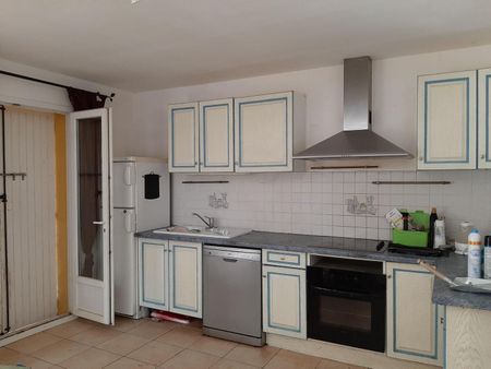 Villa Trets - 4 pi�ce(s) - 98.84 m2, - Photo 3