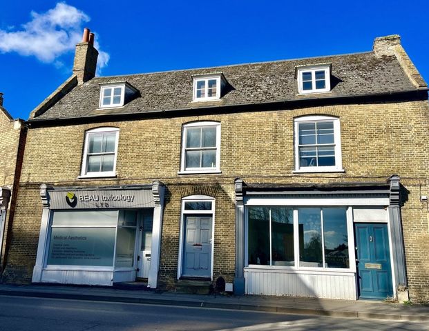 High Street - Photo 1